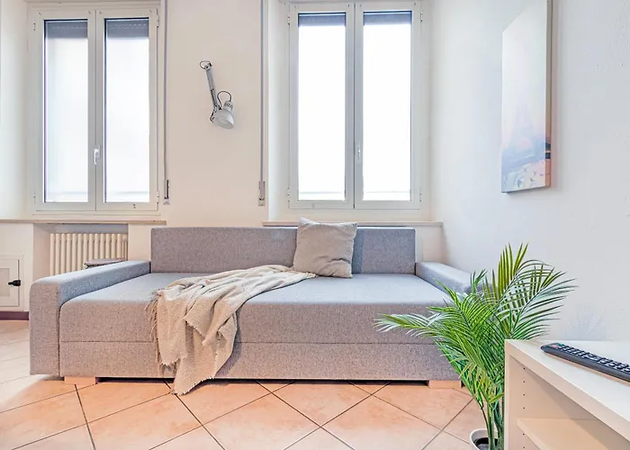 Shakira Apartament *